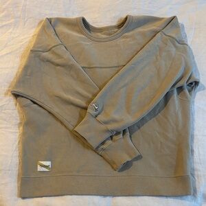 Tracksmith Women’s Crewneck Seeatshirt